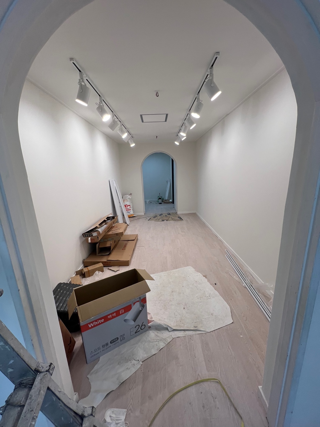 1948697120_CSTnEHK2_c014887398eae06becfebe8f3fcb54a8aa7cfd7c.jpg 이미지크게보기