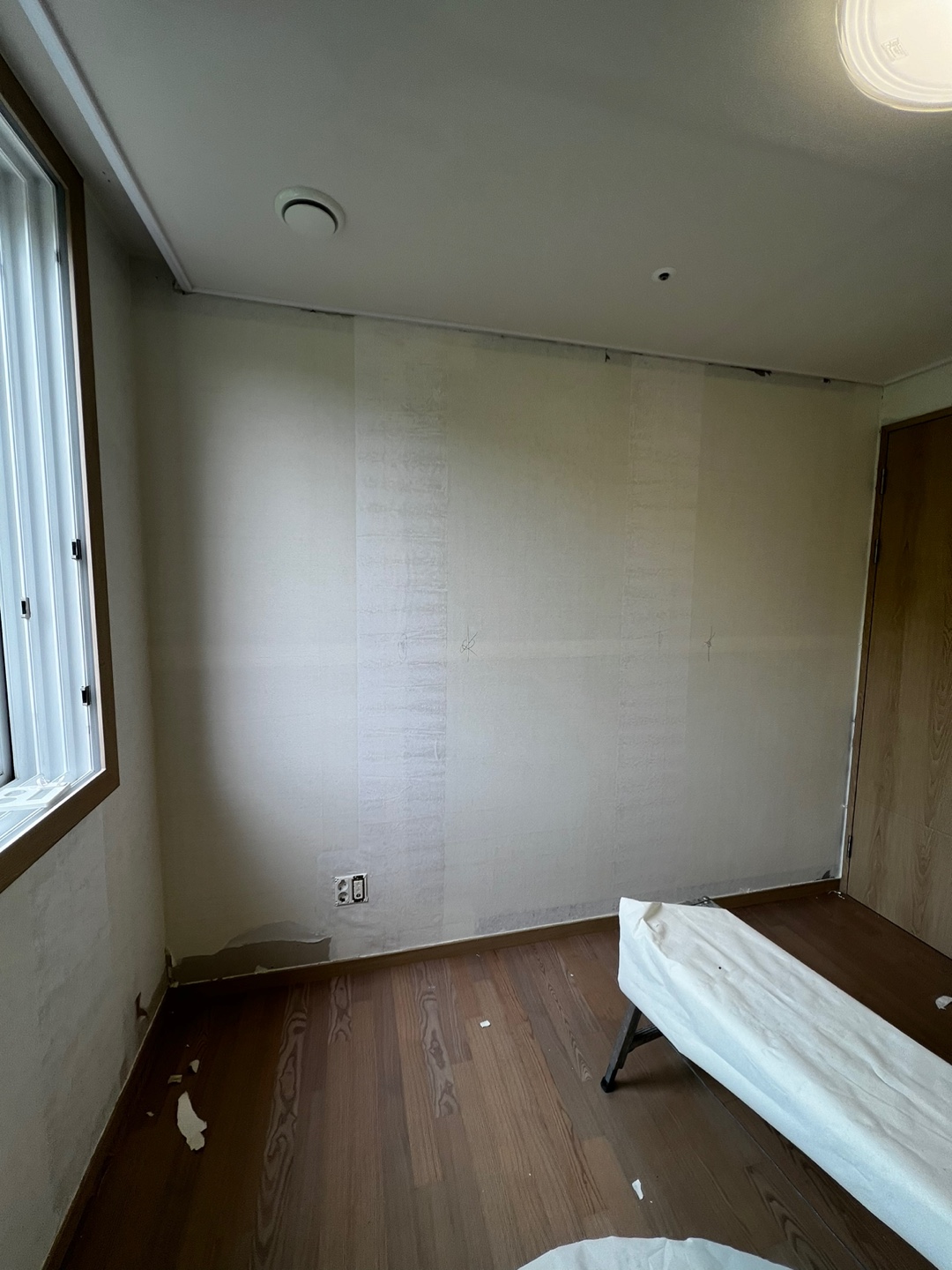 1948697120_M1xXFWfd_a646b3f5a84bfa821a11c46f47ebc0dc843c4442.jpg 이미지크게보기