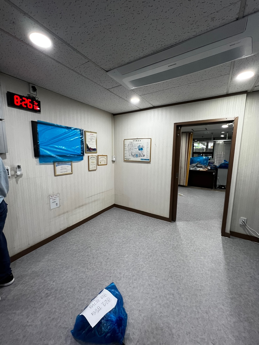 1948697120_V9xgs7fU_fdae36bf3799ee6a3a24c36a933d1e51c2e45c8a.jpg 이미지크게보기