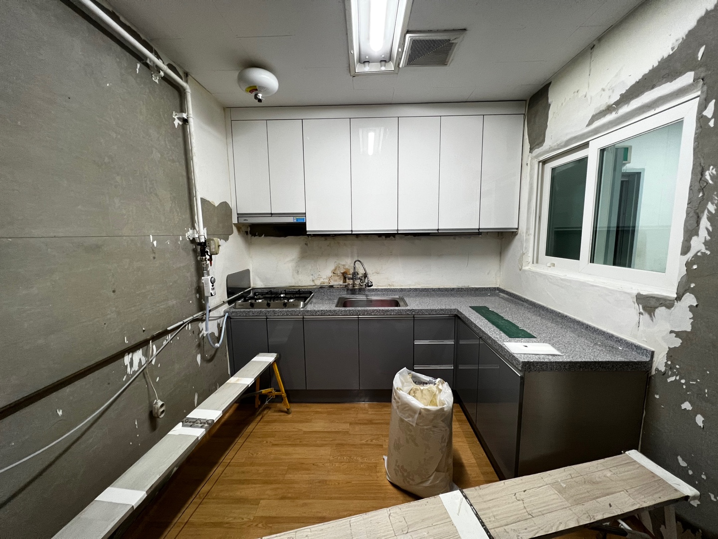 1948697120_YgTF4EJN_b28f63fbbcb7ee5fe15e8e0c9cfc1047347037f3.jpg 이미지크게보기