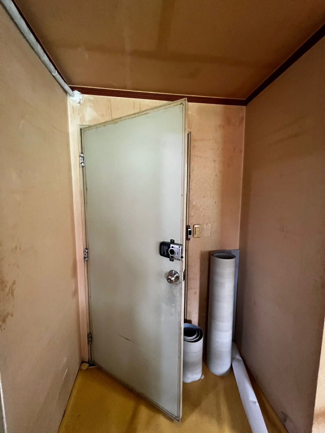 1948697120_gEydariw_4e6b0057a72269acdd8615ca83eb01aa7305afaa.jpg 이미지크게보기