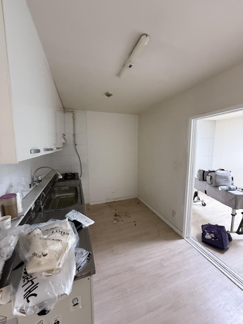 235149625_9vZ6V3Bl_a517c2bd070d3cc8e6ef2a80005e9f454485eca7.jpg 이미지크게보기