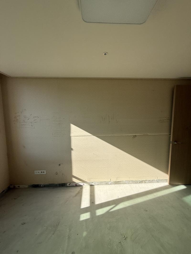 235149625_FpsqxK3Q_d93f0ef788b624c435a8f74b5a811f846cc694e8.jpg 이미지크게보기