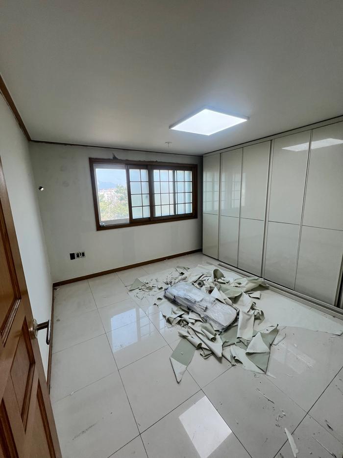 235149625_aPW5J86C_00588d30e7f49707160d5fd59f3881b100303bb8.jpg 이미지크게보기