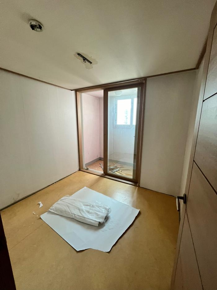 235149625_nzor31gN_37b27f43b72e931ccc65e0574e4a07694356b87e.jpg 이미지크게보기