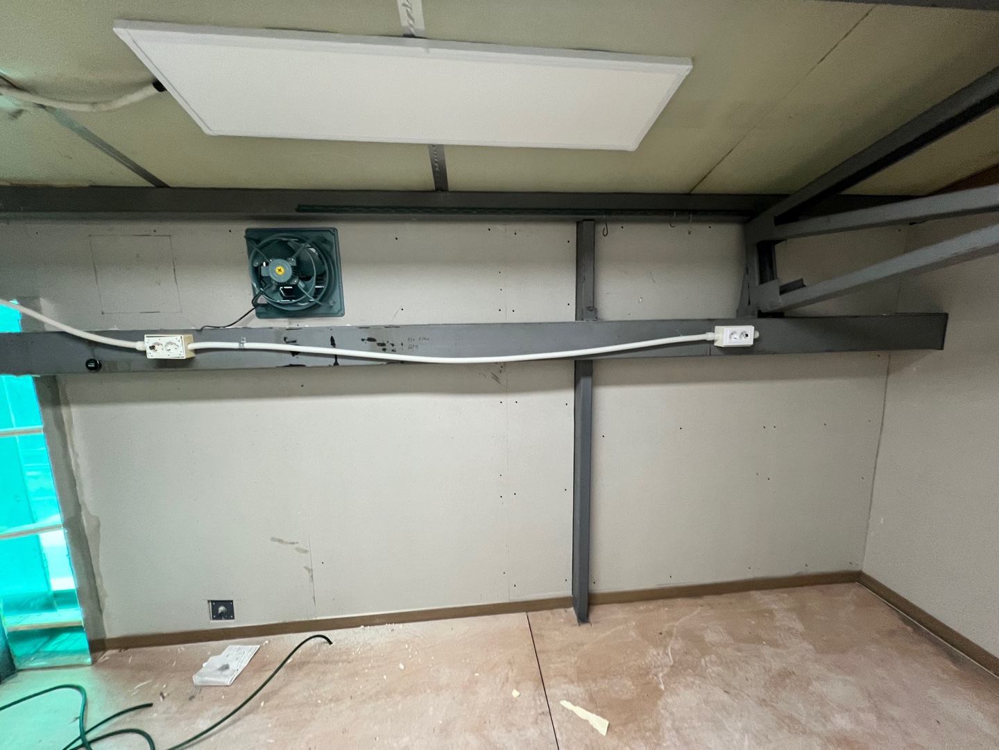 3695294320_EKW5UJIl_83a399f741992d49567dd412b6a14430a5d69c36.jpg 이미지크게보기