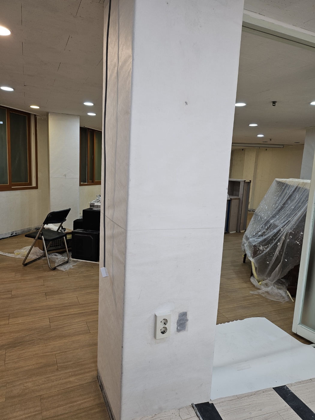 3695294320_oMUkEgZl_4ed906eb525b0ac504c3a92cc40d9195ad3848da.jpg 이미지크게보기