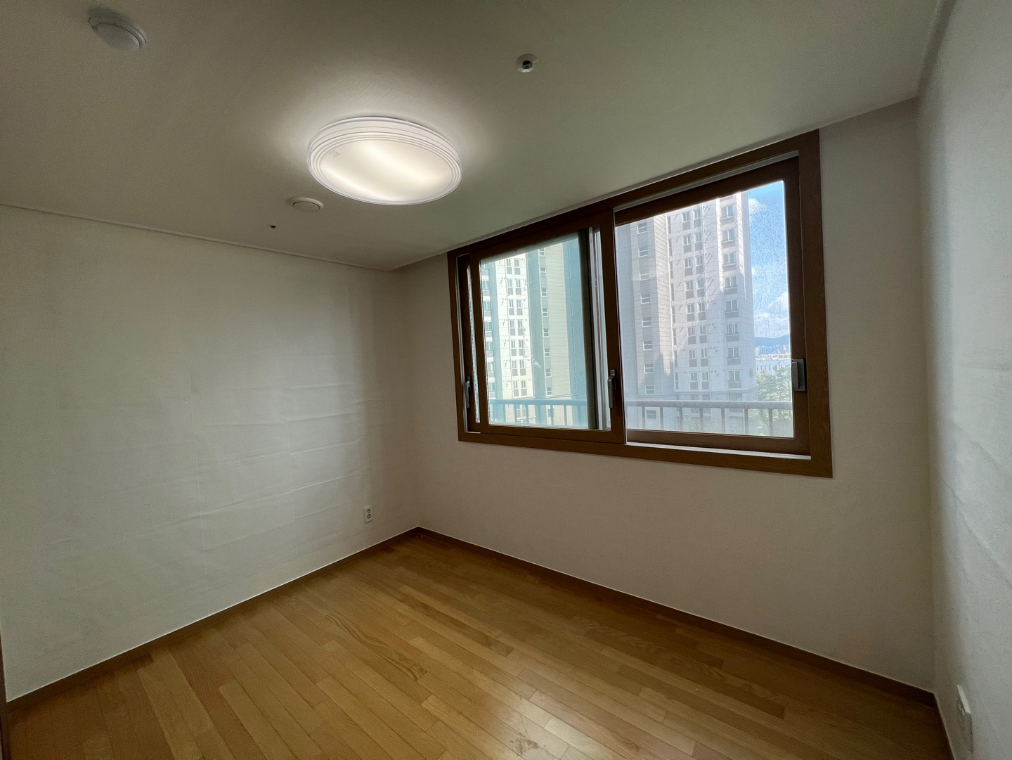 /user/b/brotherwallpaper/editor/2208/27ba4a41212d64a8de7a62f59ce4a998_1661178986_7542.jpg 이미지크게보기