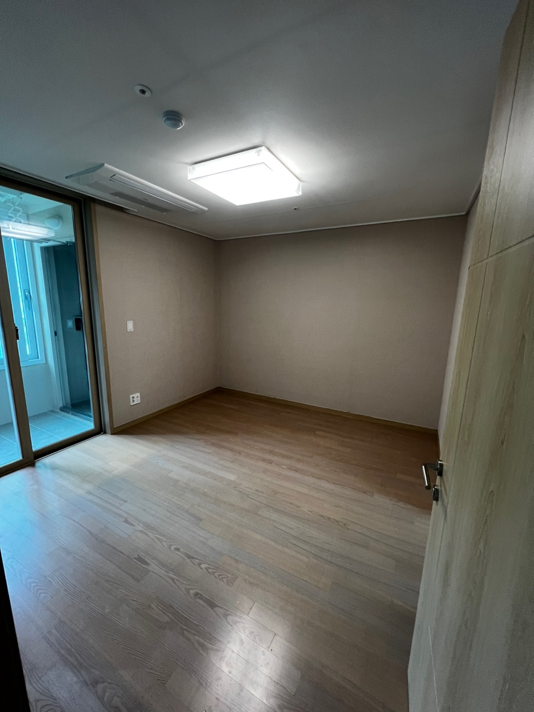 /user/b/brotherwallpaper/editor/2306/c2de3f746ff143b9f02b1aa2a881b102_1686586030_2112.jpg 이미지크게보기