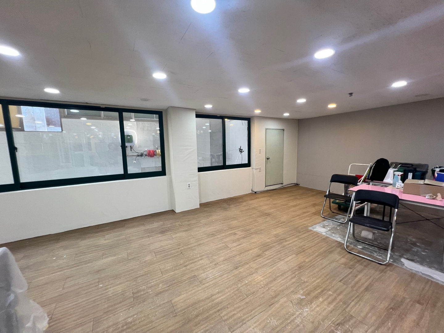 /user/b/brotherwallpaper/editor/2404/393629b6f38cd2c53dd85b60351a4137_1712914055_079.jpg 이미지크게보기