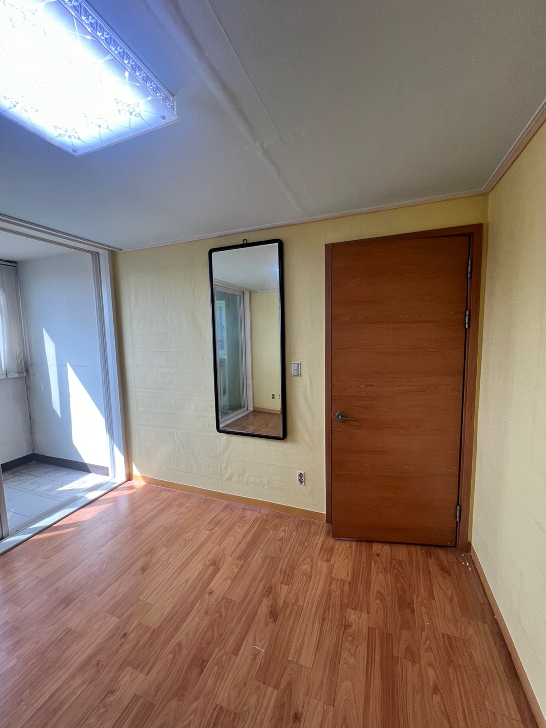 /user/b/brotherwallpaper/editor/2404/e541cf599a2611b276a2208264a5f57f_1714029335_2.jpg 이미지크게보기